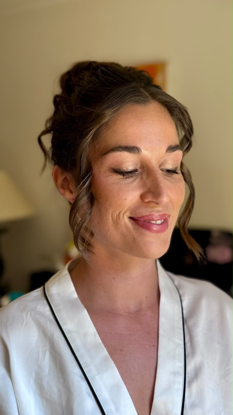 Maquillage lumineux d’une mariée